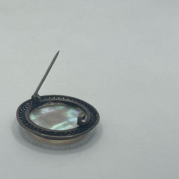 Victorian morpho butterfly wing silver tone filigree round brooch pin vintage - Picture 13 of 16